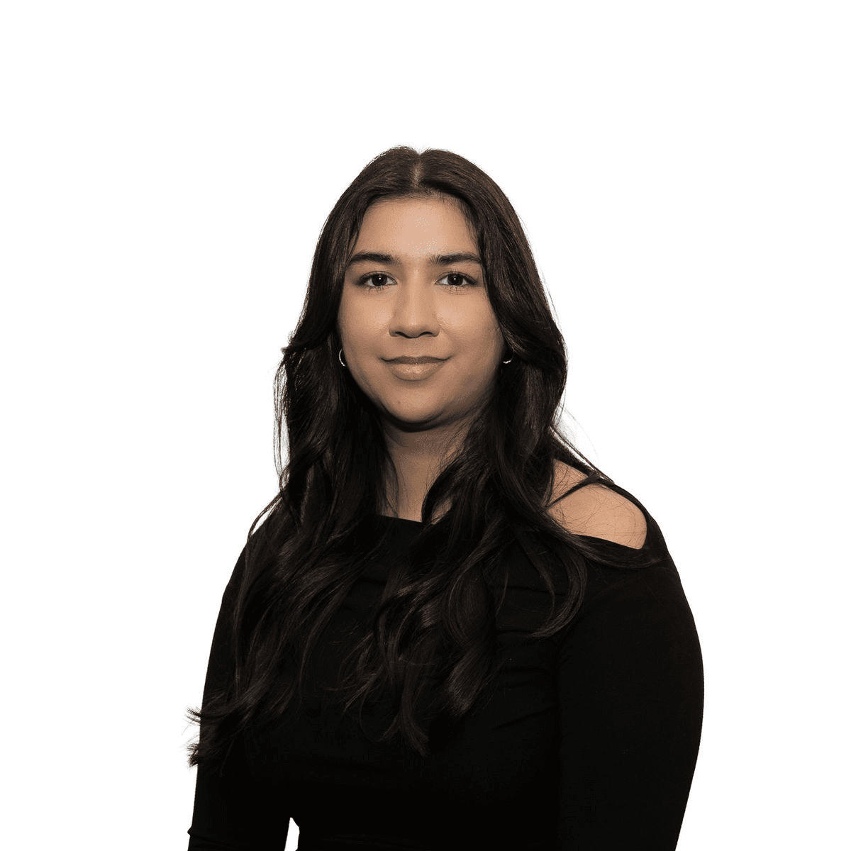 Portrait of Laura G., a professional stylist at The Fixx Hair Studio, showcasing their expertise and style.